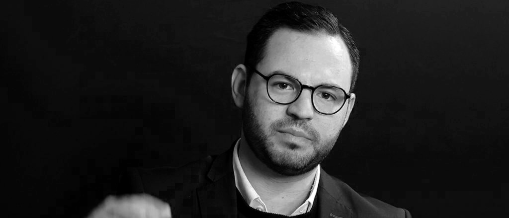 Dieses Bild hat ein leeres Alt-Attribut. Der Dateiname ist Daniel_Header-1024x439-1.jpg